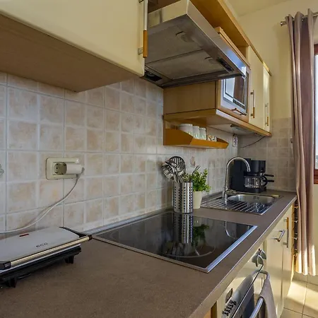 Ferienwohnung Sury Apartment Pula